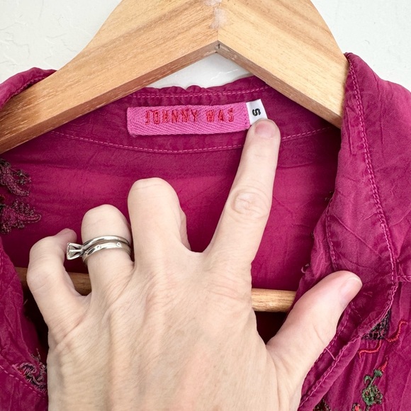 Johnny Was Pink Fuchsia Embroidered Long Sleeve Button Down Size Small - Picture 2 of 9